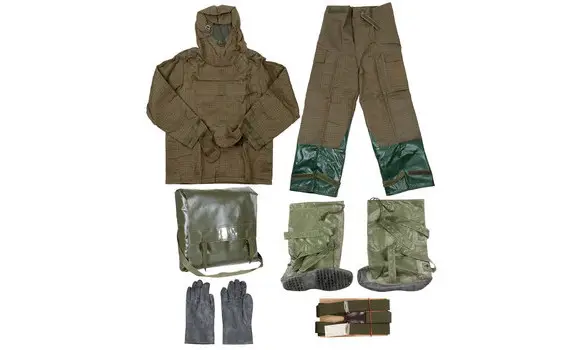 Tenue NRBC Tchèque neuve