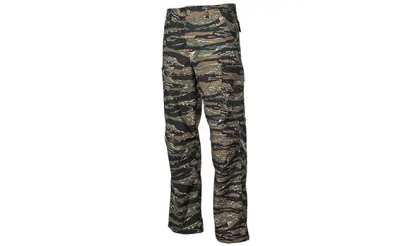 Pants of US fatigues dress Tigers