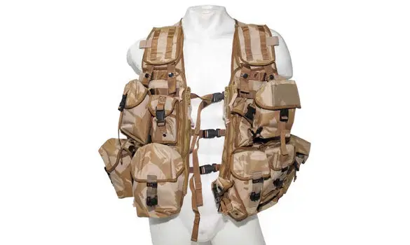 Gilet tactique DPM désert Molle