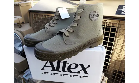 Chaussure de brousse basse