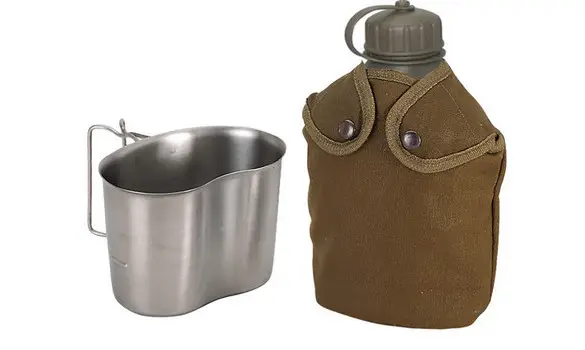 Gourde Plastique Armée Française